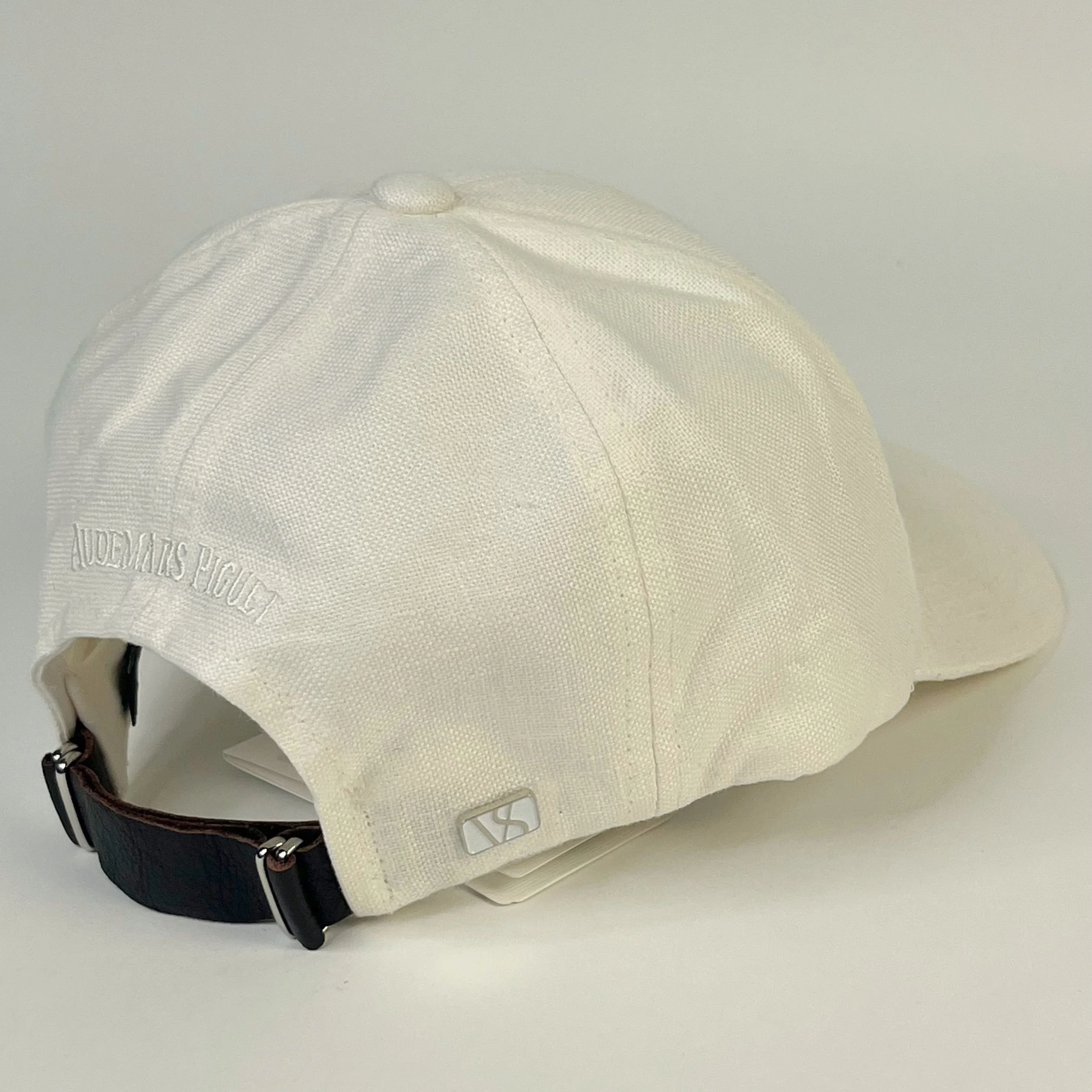 Audemars Piguet x TaylorMade White Performance Golf Cap – One Size